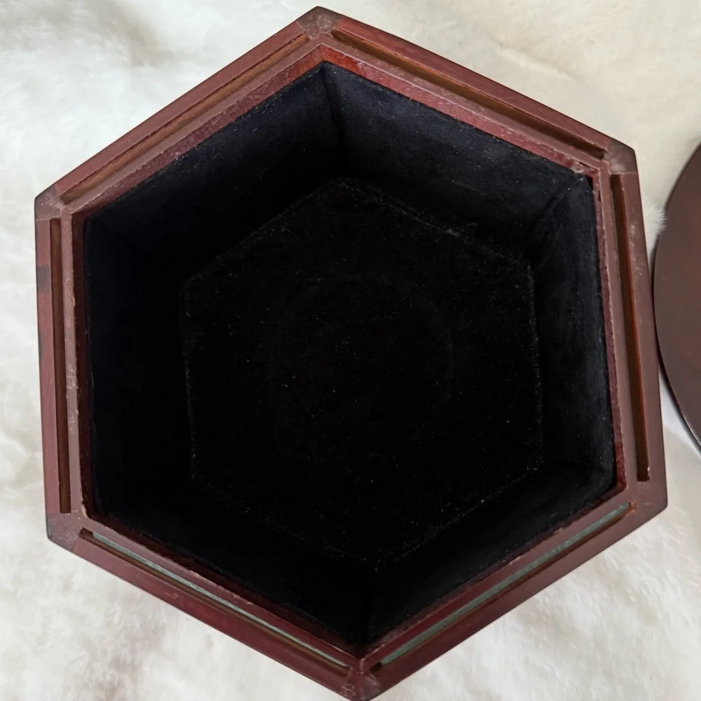 Vintage/Mid/Century Spinning Cherry Trinket Box, Felt Lined - Picture 2 of 2